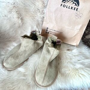BRAND NEW Follkee Green Sheepskin Slippers